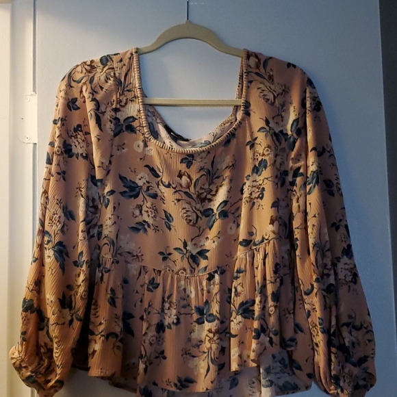 American Eagle Outfitters Tops - Blouse